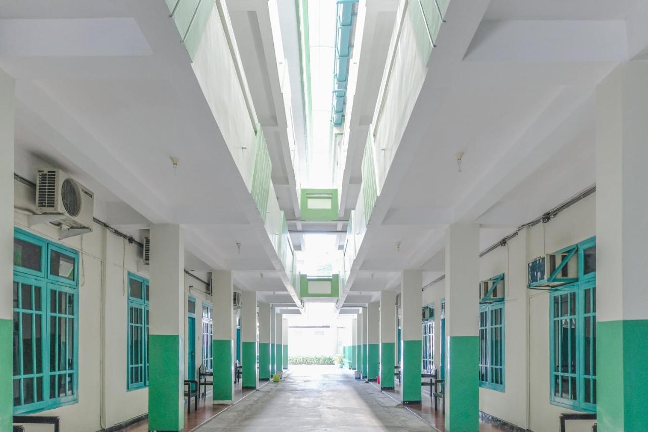 Hotel Taman Indah Madiun Eksteriør billede