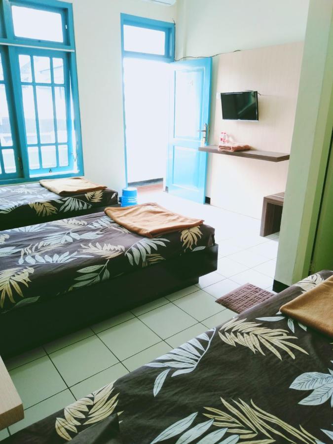 Hotel Taman Indah Madiun Eksteriør billede