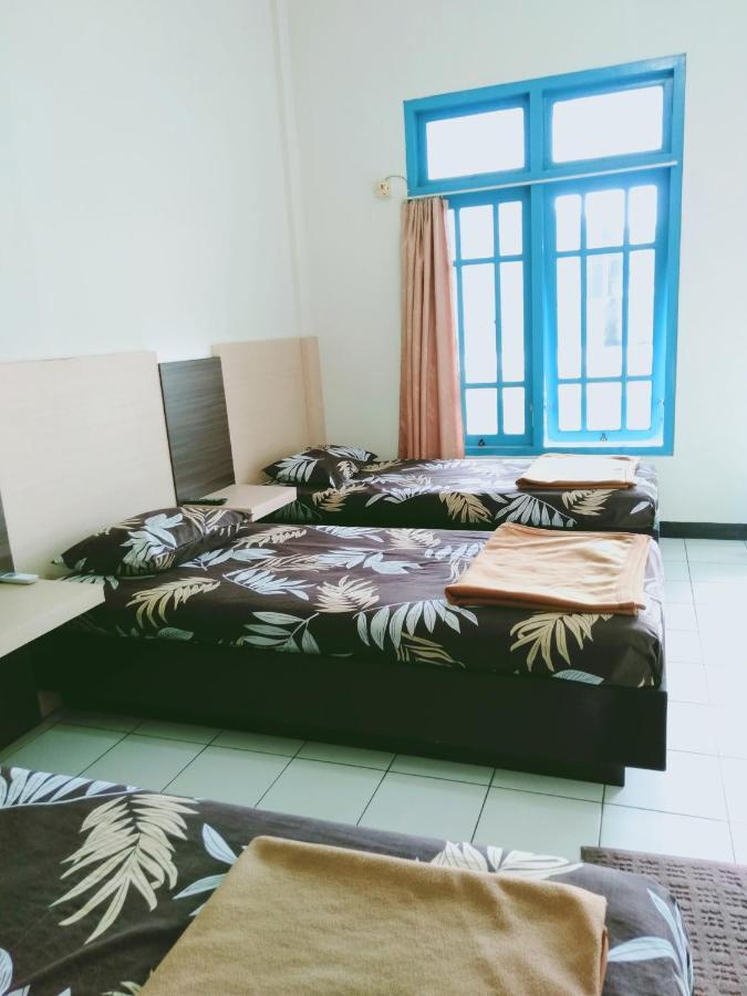 Hotel Taman Indah Madiun Eksteriør billede