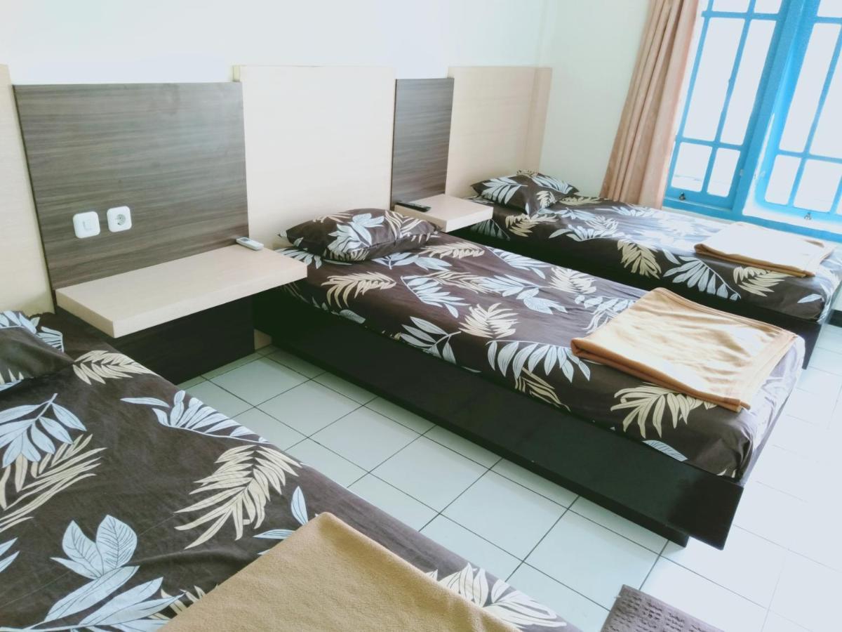 Hotel Taman Indah Madiun Eksteriør billede
