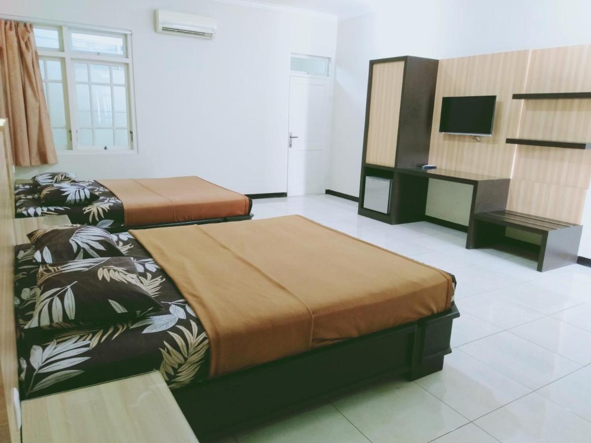 Hotel Taman Indah Madiun Eksteriør billede