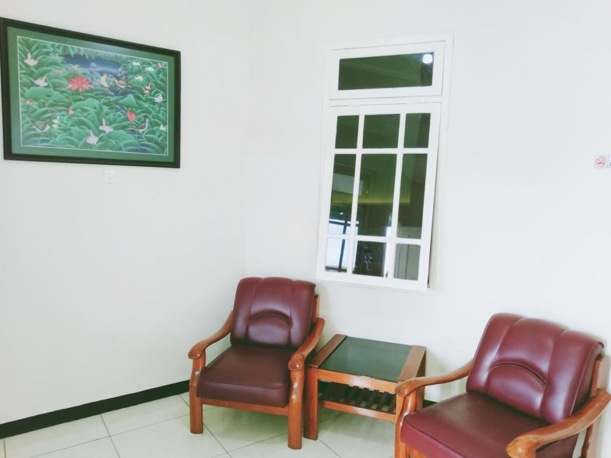 Hotel Taman Indah Madiun Eksteriør billede