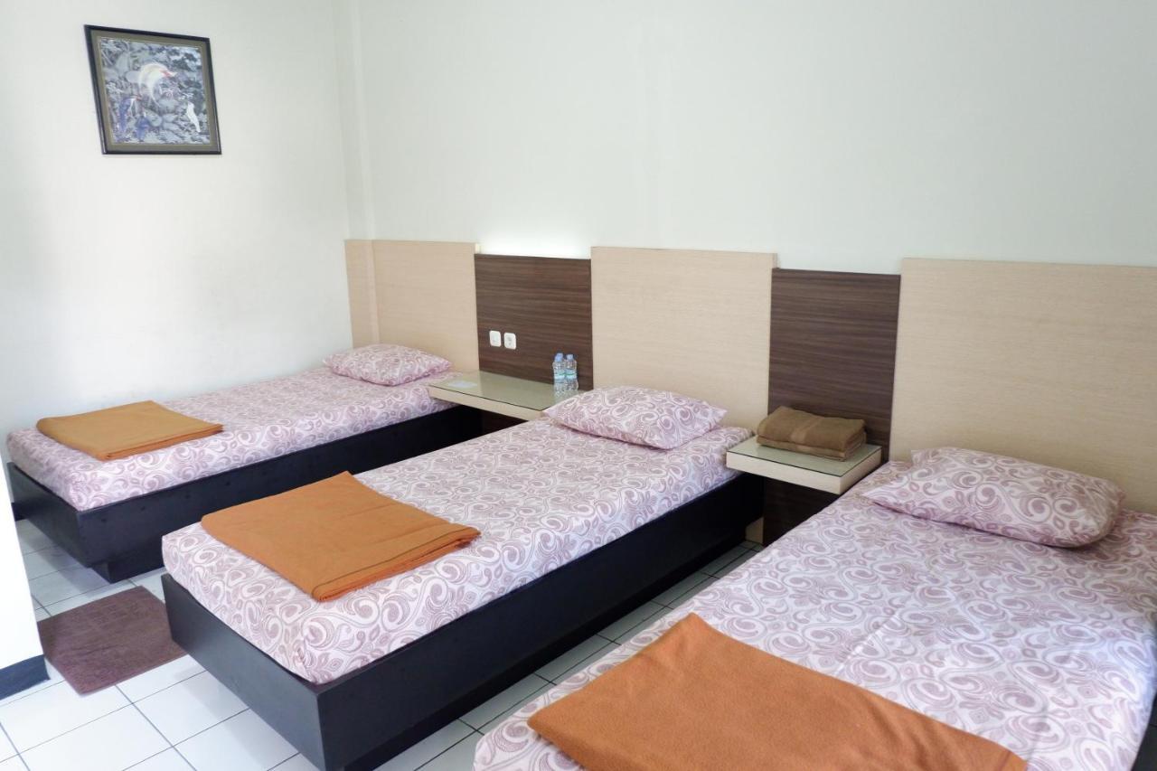 Hotel Taman Indah Madiun Eksteriør billede