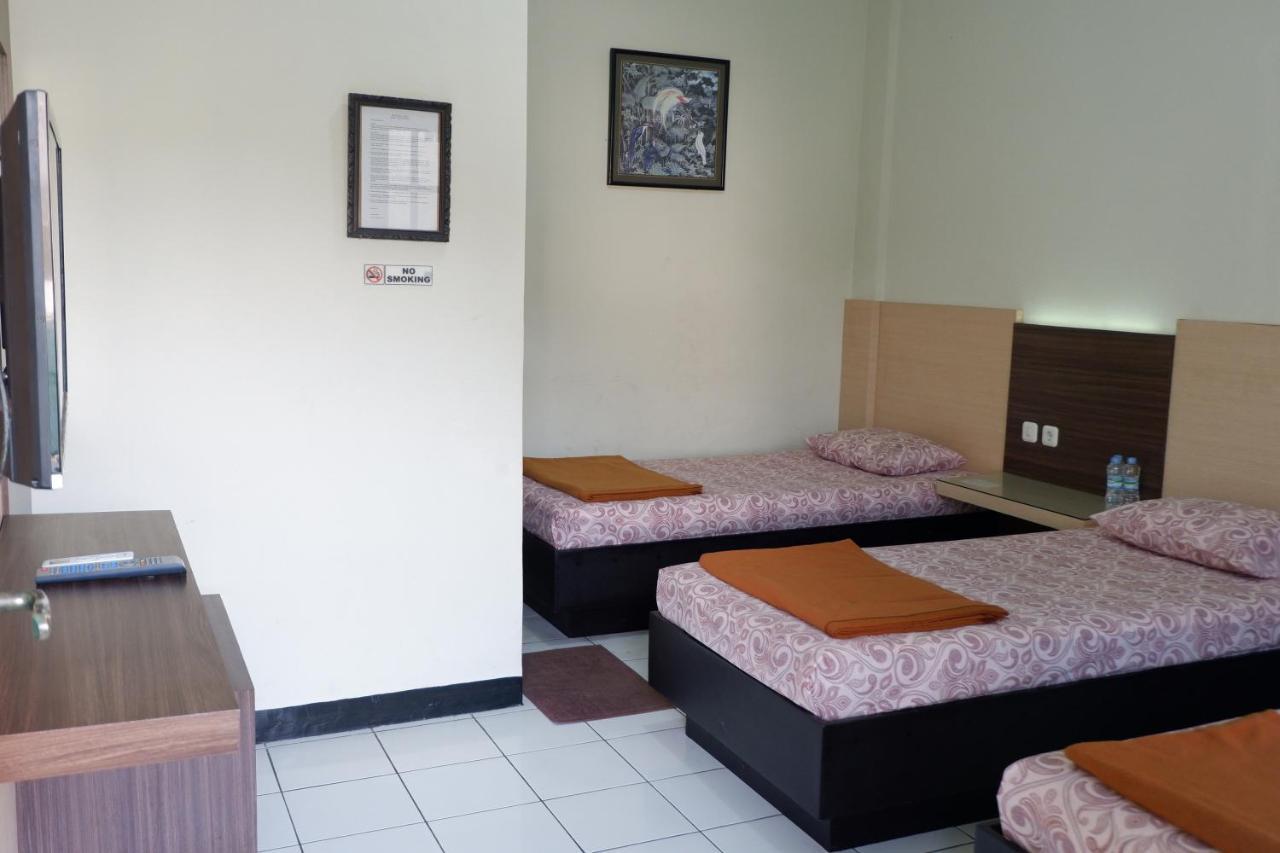 Hotel Taman Indah Madiun Eksteriør billede