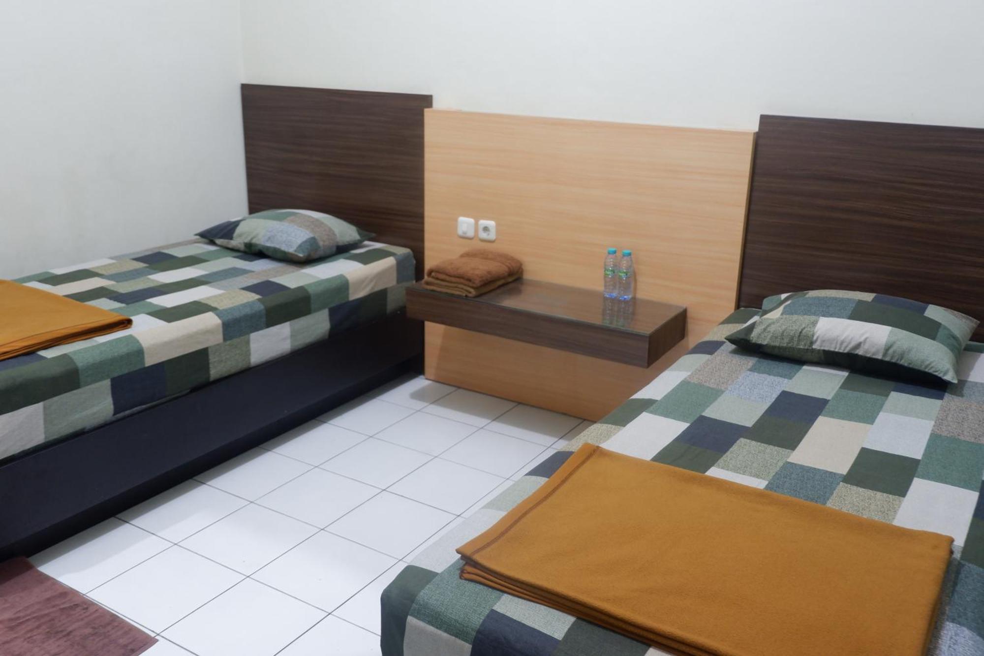 Hotel Taman Indah Madiun Eksteriør billede