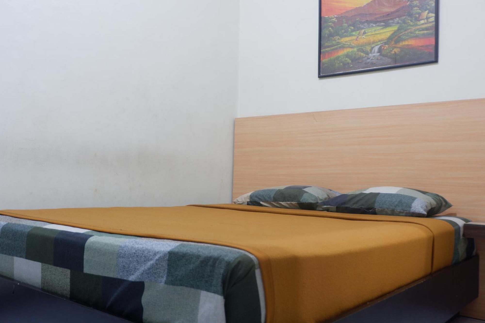 Hotel Taman Indah Madiun Eksteriør billede